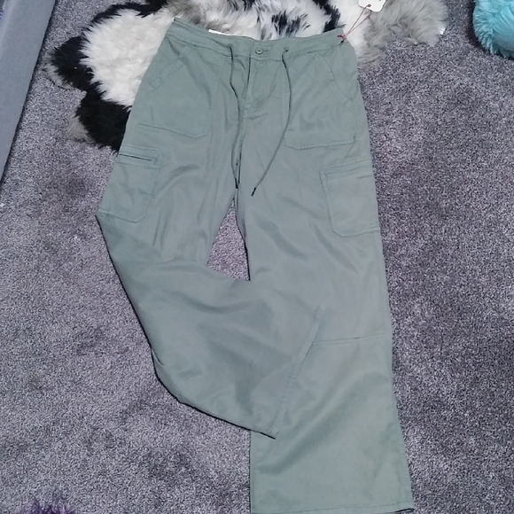 Arula pants - Picture 1 of 4